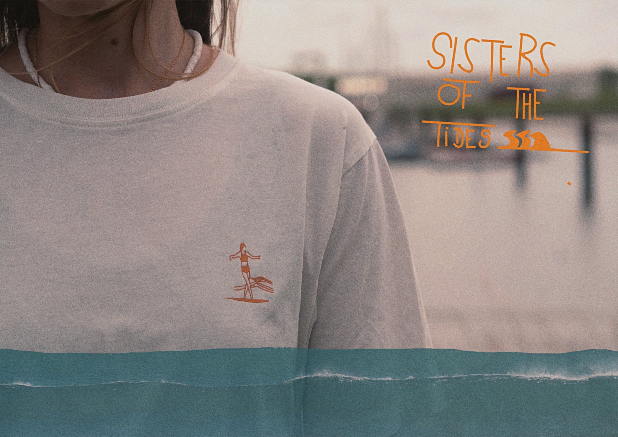 SISTERS OF THE TIDES - EINE ODE AUF DAS FEMALE SURFING VON HANS HENNING
